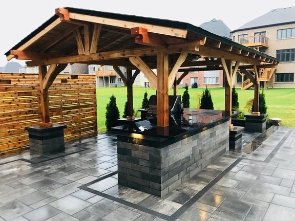 OAKVILLE BACKYARD RENOVATION
